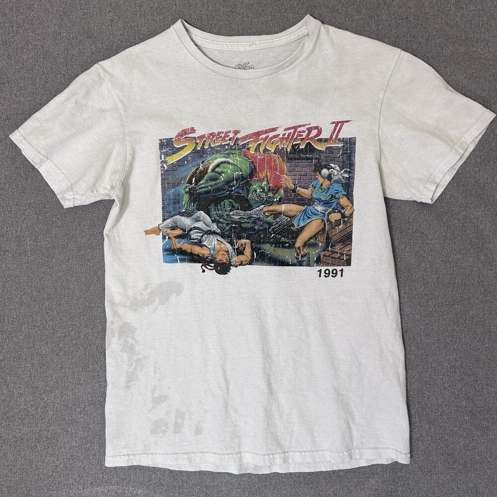 Street Fighter II Retro T-Shirt 1991 Capcom Faded Graphic White Licensed Men’s S